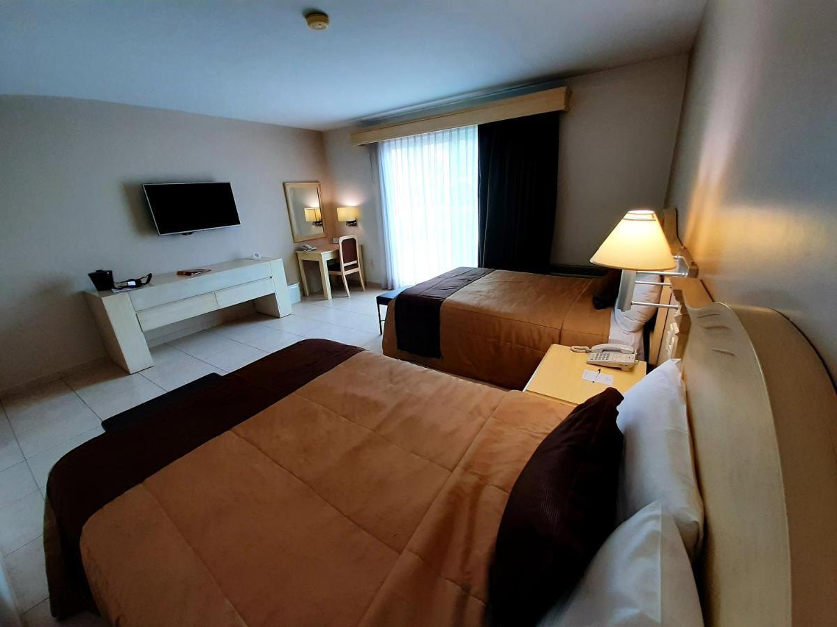 Hotel Real De Minas Bajio เลออน ภายนอก รูปภาพ