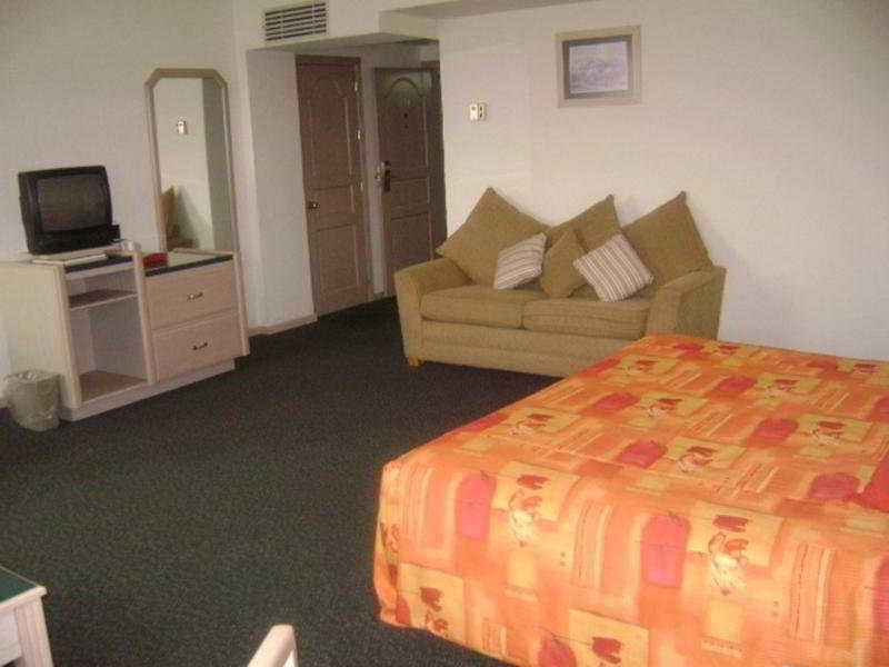 Hotel Real De Minas Bajio เลออน ภายนอก รูปภาพ